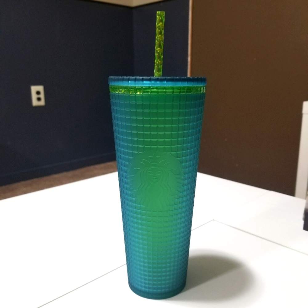 Starbucks 2022 - Rare teal grid tumbler 24oz